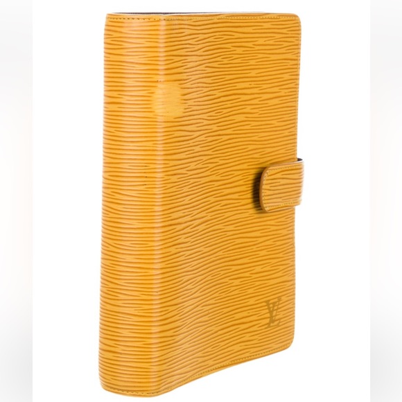 Louis Vuitton Vintage Epi Medium Ring Agenda Cover France Limited Edition - Picture 4 of 5